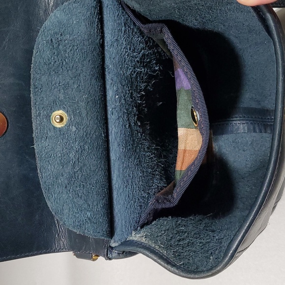 Vintage Salvatore Ferragamo Black Leather Crossbody Bag - Picture 13 of 16